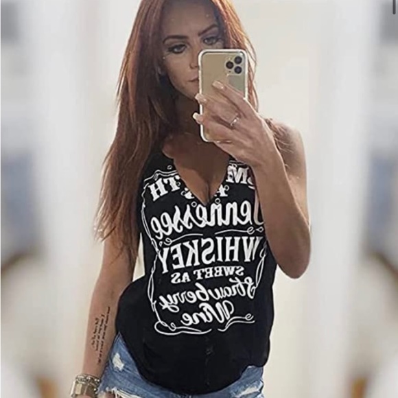 Sunflylig Tops - Sunflylig Tennessee Whiskey Tank key hole flowy black